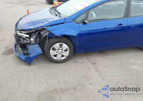 2017 Kia Forte Lx z USA, uszkodzony, nr VIN 3KPFK4A75HE098114